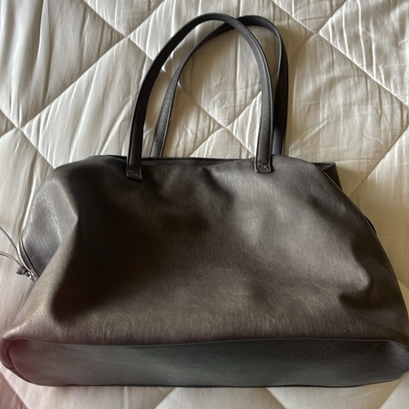 Anika Kraft Erica Tote - Vegan Leather - Picture 9 of 16